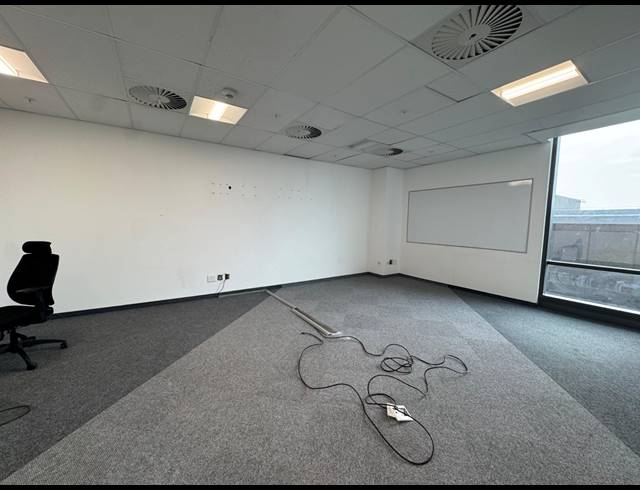 717M² OFFICE TO LET IN ROSEBANK